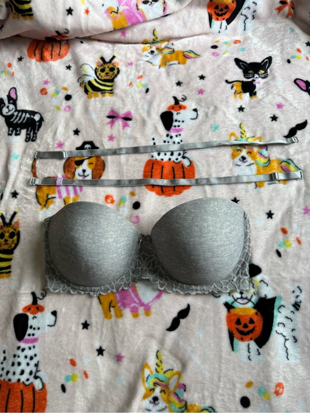 SO Grey Strapless Lace-Trim Push-Up Bandeau Bra